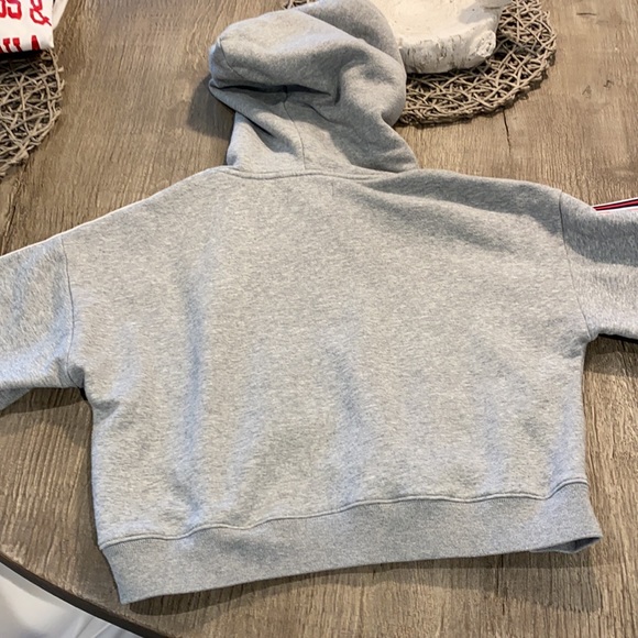Cropped Hoodie - Picture 5 of 6